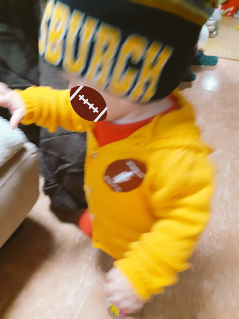 Eli tweet media