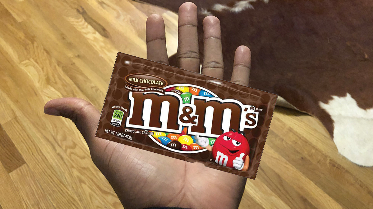 chvrlesjr's tweet image. &quot;I am sorry sanity that I became a social media manager.&quot;

#brandbowl #AdBowl #superbowlads @mmschocolate