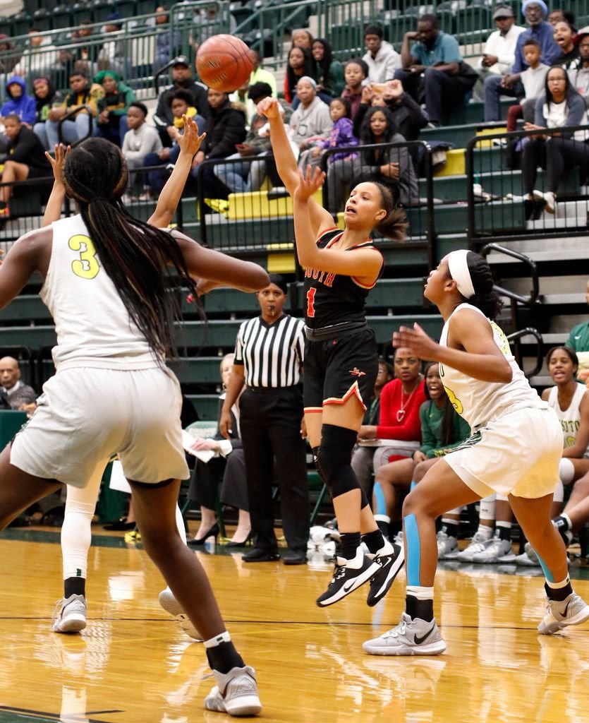 𝐒𝐩𝐨𝐫𝐭𝐬𝐃𝐚𝐲𝐇𝐒 𝐠𝐢𝐫𝐥𝐬 𝐛𝐚𝐬𝐤𝐞𝐭𝐛𝐚𝐥𝐥 𝐩𝐥𝐚𝐲𝐞𝐫 𝐨𝐟 𝐭𝐡𝐞 𝐰𝐞𝐞𝐤: Honorable mentions 👀

🔘 Akasha Davis, Wylie East
🔘 Zoe Jackson, Allen
🔘 Kendall McGruder, South Grand Prairie

Full list 👉 buff.ly/3rBuZ6R 👈

#txhshoops