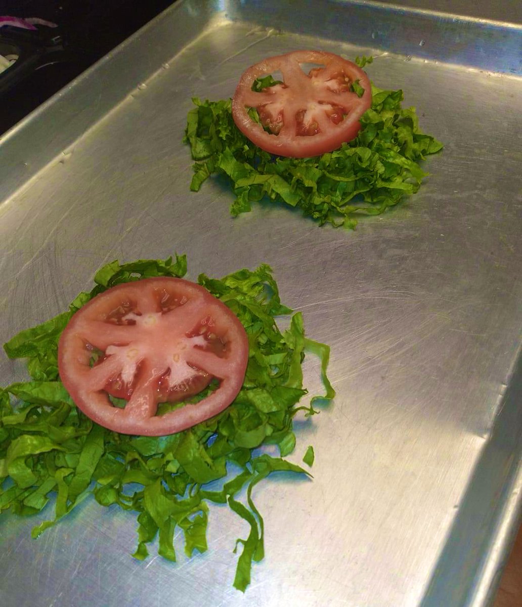 WilliamHern99's tweet image. 2 sal-lads (if you know you know)