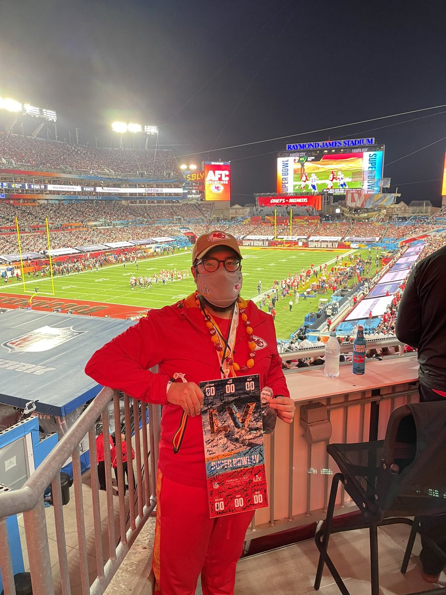 Lgaard's tweet image. #sbhero To All the ER Crew back home holding it down! #ChiefsKingdom