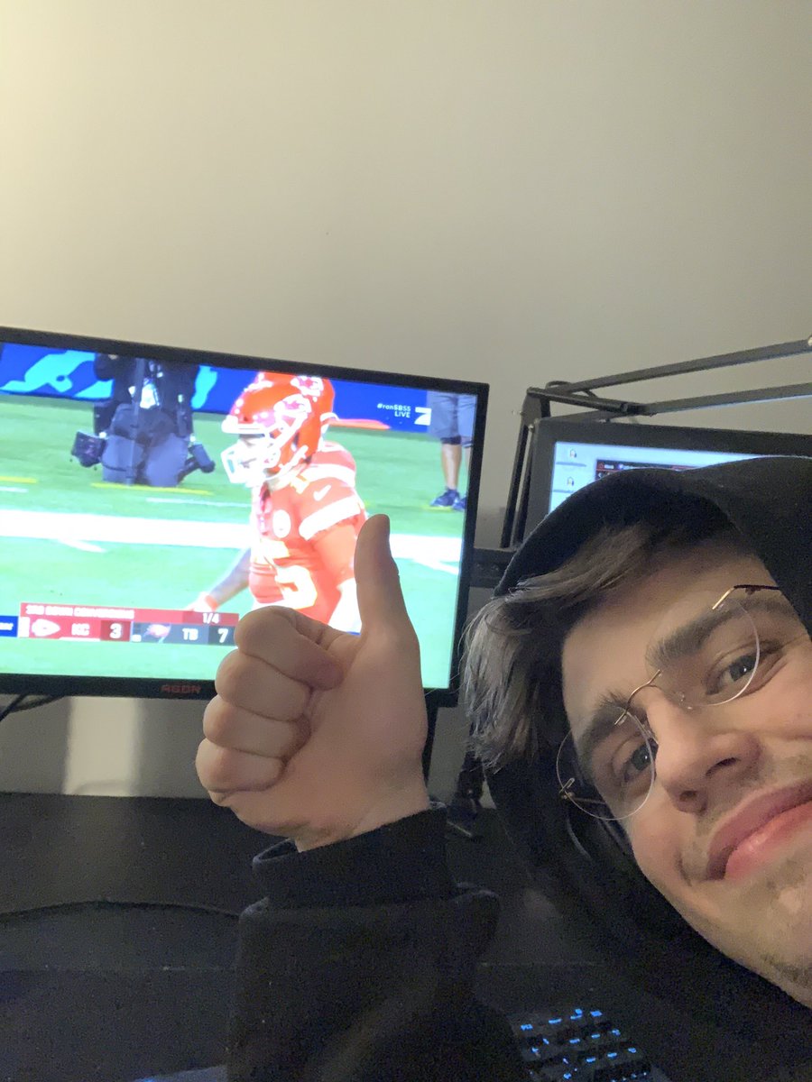 Liebe euer Commentary! Beste Unterhaltung! #ranNFL #ranNFLsuechtig #ranSB55 <a href="/Icke41/">Icke Dommisch</a>