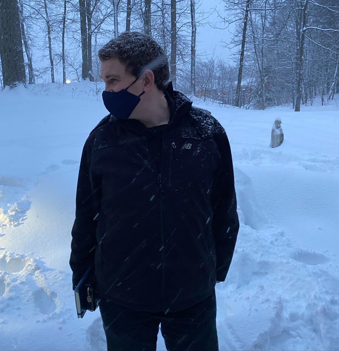 AAVocationsUSA's tweet photo. A winter backdrop at Assumption University for our group picture at the end of SEEK21 ❄️ Bro. Daniele Caglioni along with students and FOCUS Missionaries gathered for Mass on campus after a virtual retreat experience. #picoftheday #TheAssumptionists #Catholic #ReligiousLife #Joy https://t.co/yPdUfRjfAF