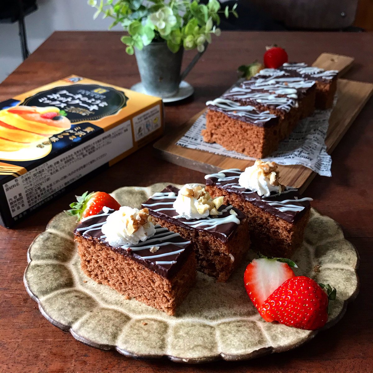 山本ゆり Syunkon レンジは600w バレンタインに 簡単 生チョコバターケーキ きめ細やかなバターケーキ の上に薄い生チョコ ケーキのようなホットケーキミックス を使うとレンジでもフワフワ食感 まさにケーキのような生地が簡単に作れてびっくりし 山本ゆり Syunkon レンジは600w バレンタインに 簡単 生チョコバターケーキ きめ細やかなバターケーキ の上に薄い生チョコ ケーキのようなホットケーキミックス を使うとレンジでもフワフワ食感 まさにケーキのような生地が簡単に作れてびっくりし