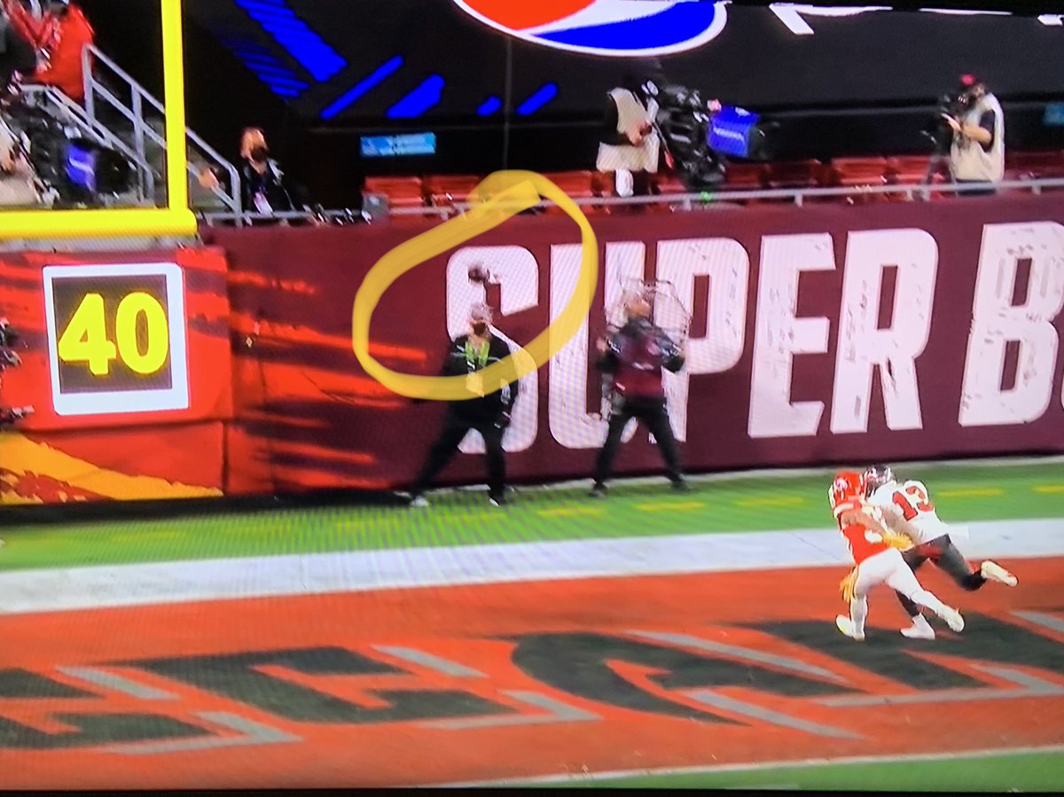 JoeHornsPhone's tweet image. Mike Evans was so close to catching this ball. PI #SuperBowl