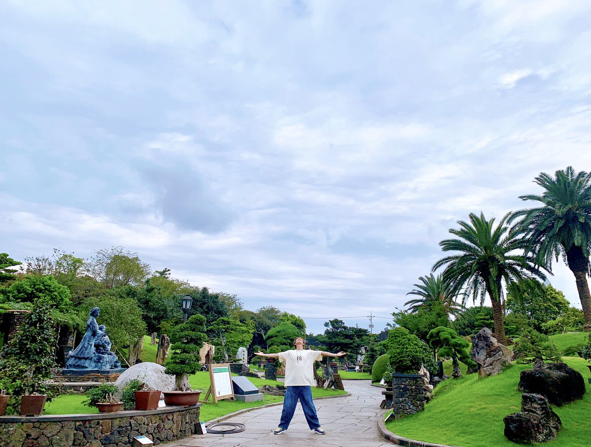 namjoon being the view — a peaceful thread ;