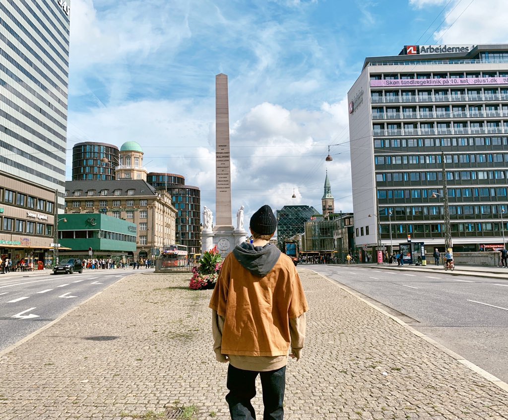 namjoon being the view — a peaceful thread ;