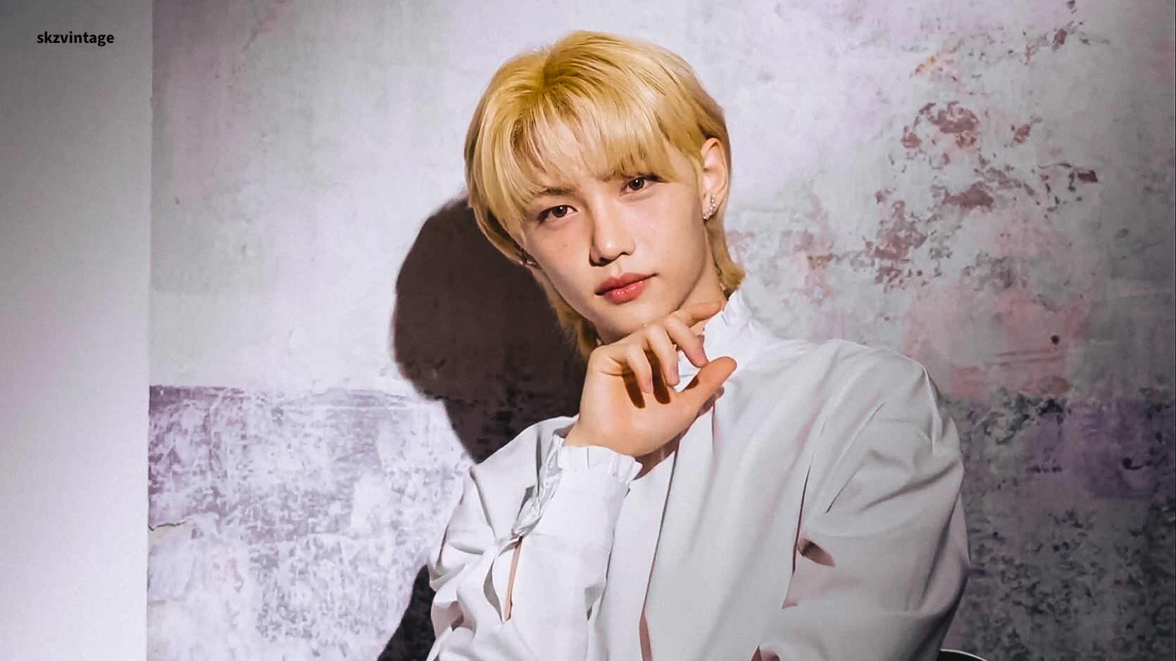 ✤ on X: 