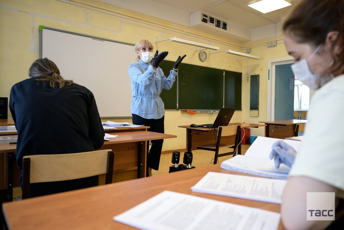 можно ли работать в школе без образования