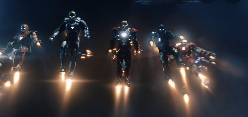 MorganBrently's tweet photo. #PepsiHalftime  or iron man 3??????  #SuperBowl https://t.co/gXzeGflT80