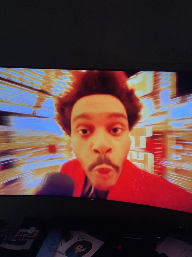 Apryl_Skye's tweet image. Me: “I’m not that drunk” 

Also me 20 minutes later sending Snapchat’s to my friends: