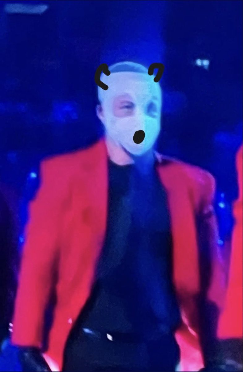 jankupfertv's tweet photo. #HalfTimeShow Cro war auch dabei 😂 
Also wenn das nicht mal die schlechteste #HalfTimeShow ever war dann weiß ich auch nicht. 
Absoluter Schmutz... schade https://t.co/z50k96mAu6