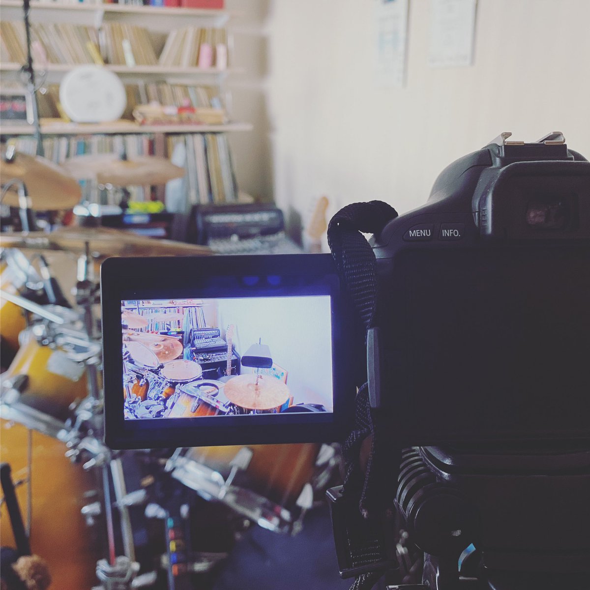 callumthursby's tweet photo. Back recording yesterday, the legend that is @excelldan has come up with another #lockdowncover and the tune is a belter..... stay tuned for more for sure!! 
#lockdown2021 #musician #drums #drummer @SABIAN_UK @vicfirth @CanonUKandIE #drumcover #lincolnshire #sleaford https://t.co/siXJn4kZiw
