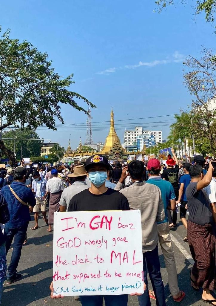 for_perawat's tweet photo. GIVE BACK DEMOCRACY

#Feb8Coup 
#WhatsHappeningInMyanmar 

Pics crd https://t.co/lxN7eeV87u