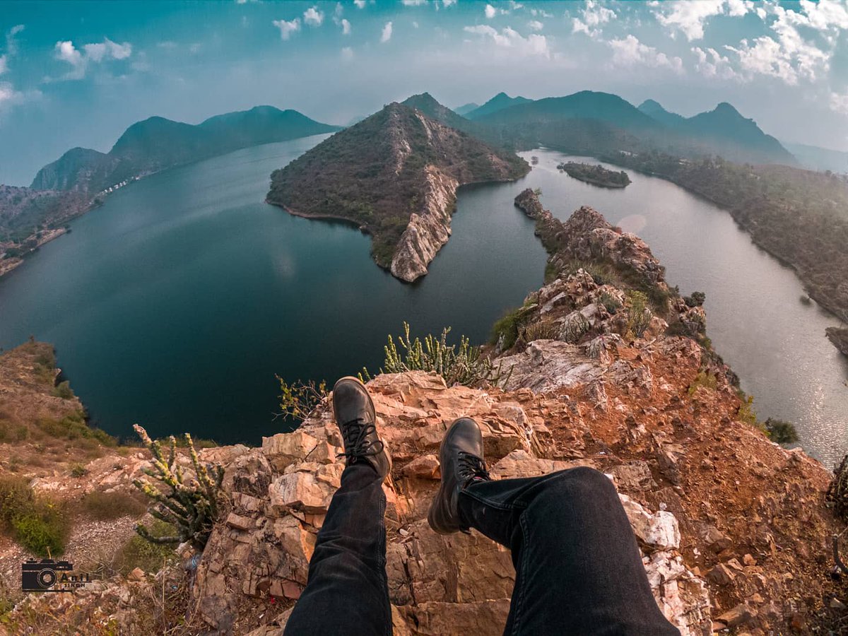ofcianil's tweet photo. YOLO - You only live once
.
.
Bahubali hills, Udaipur, Rajasthan, India
#Gopro #Goproin @GoPro #Udaipur #Rajasthan #India #landscapephotography #photography #PhotoOfTheDay #Photos #DekhoApnaDesh @incredibleindia https://t.co/6YJi8qIZLj