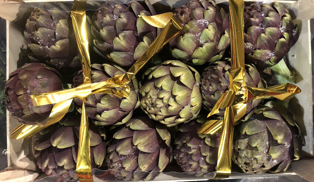 Globe artichokes from Italy 🇮🇹 absolutely beautiful available this week <a href="/paulthevegman/">paul wheeler</a> order online paulthevegman.co.uk