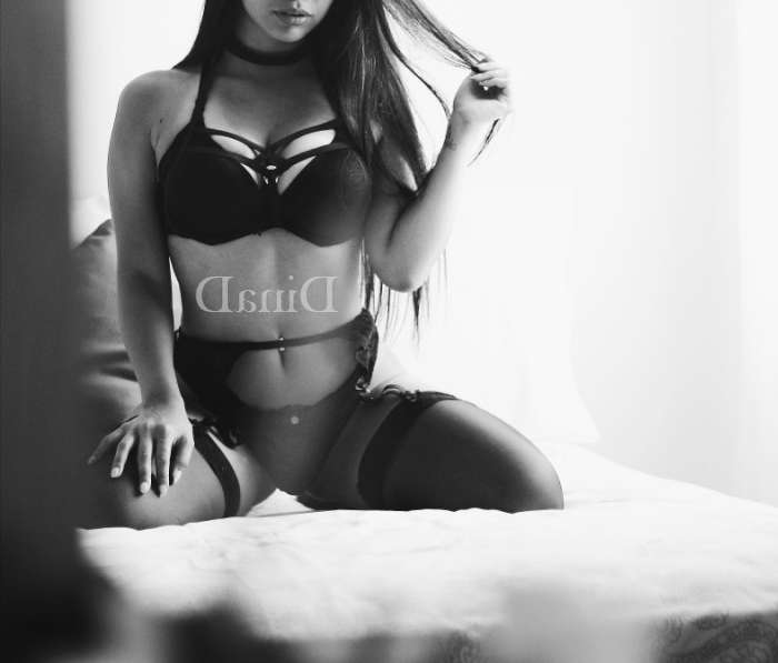 JadeCle61461808's tweet photo. Wow! 😝 If you want to know more about naked teen 🔔 porn photo &amp; large dicks 💟💓 #FreePornPics  #Pornhud  
Check here: @JadeCle61461808 https://t.co/otiEh9u7M8