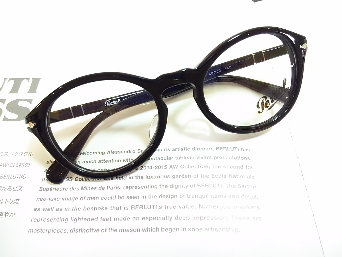 HEP_FIVE's tweet photo. optica MORIKAWA：Persolはとってもイタリア���なメガネです。
https://t.co/FmRWyar4tZ

#hepfive_optica #hepfive #hep #Persol https://t.co/R0UZjvudY7