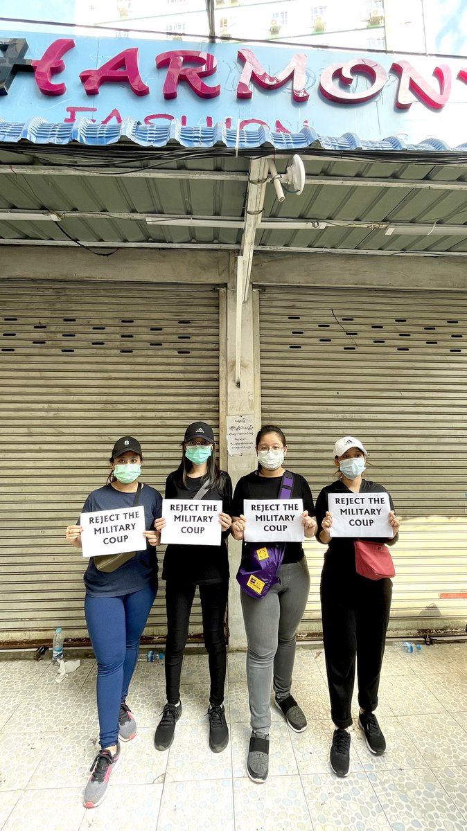 adrena_96's tweet photo. စစ်အာဏာရှင်စနစ်ကျဆုံးရမည်
#saynotomilitarycoup
#HearTheVoiceOfMyanmar
#weneeddemocracy
#coup8Feb
#protestday3 https://t.co/bfVYMdk0ql