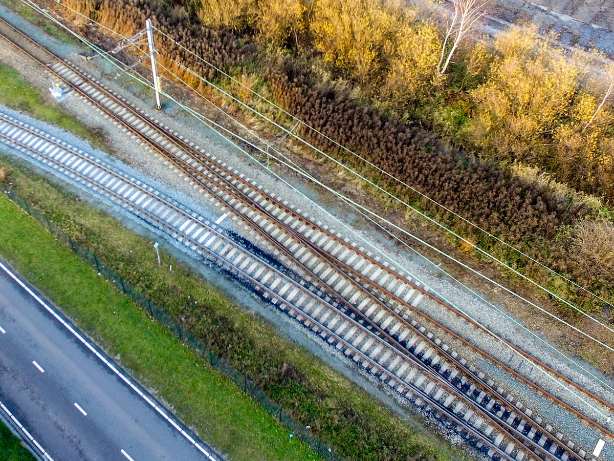 Rail1435's tweet photo. 2021 European Year of Rail! Het jaar van onze nieuwe innovatie… Hij luistert naar de naam SAM, Smart Asset Monitoring met IoT. SAM geeft inzicht in de staat van jouw spoor. Interessant? https://t.co/VS5xHzdA87

#innovatie #innovationawards  #railtechinnovationawards https://t.co/9XpIE9qYyf
