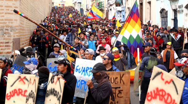 LeonidasIzaEc's tweet photo. La fuerza de #Octubre2019 se impuso en las urnas rechazando al progresismo conservador y a la derecha recalcitrante, se impone el proyecto político del movimiento indígena y el sector popular, combatiremos a la derecha venga de donde venga.

#LaLuchaVaPorqueVa https://t.co/rrVLUA6c8Y