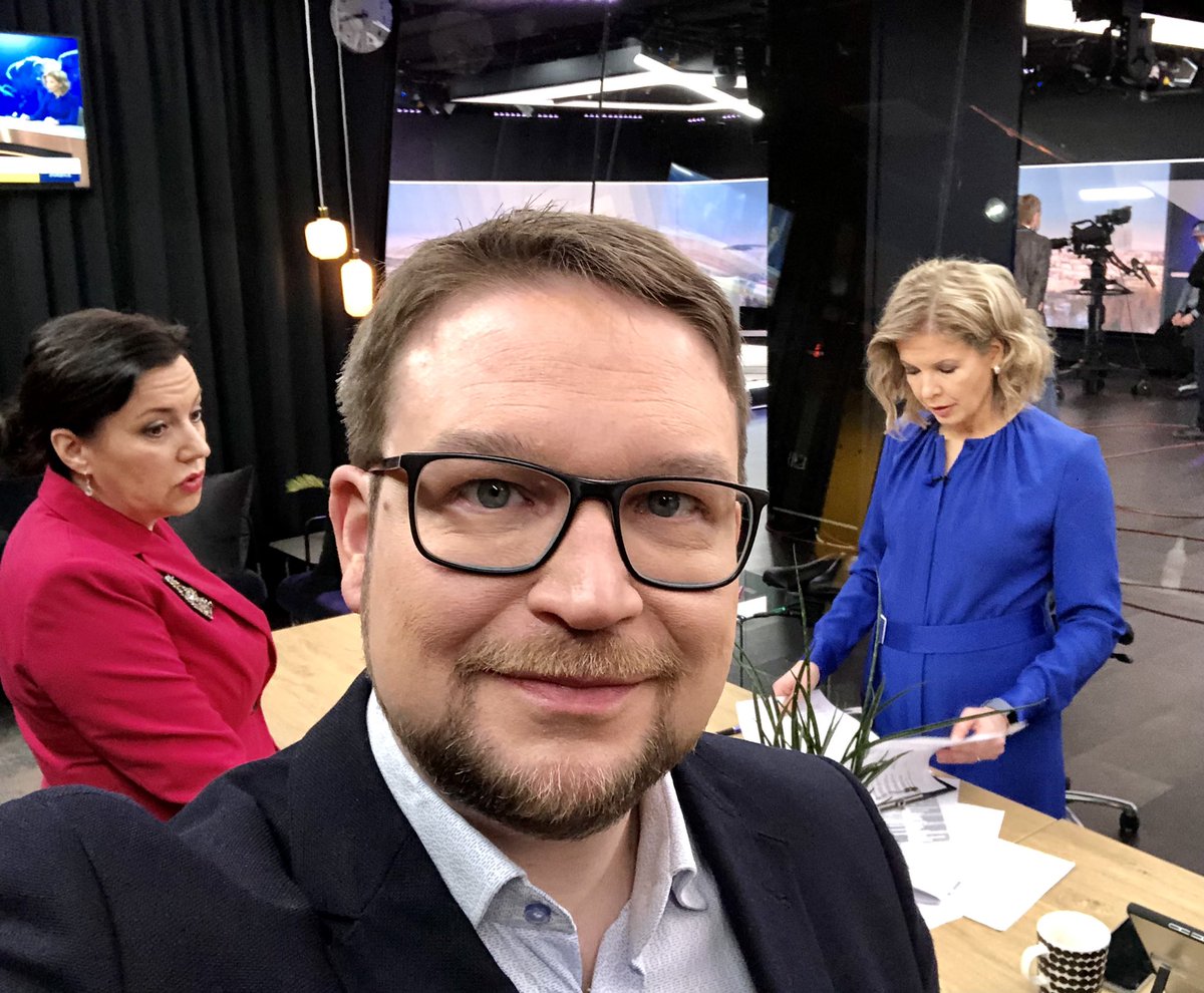 Ylen Aamussa hyvässä seurassa, <a href="/UnnaLehtipuu/">Unna Lehtipuu</a> ja <a href="/ALehmusvesi/">Anna Lehmusvesi</a>. Annoimme katsojille vinkit siitä, kuinka laaditaan ja pidetään upea puhe. #puhe #retoriikka #viestintä #vaikuttaminen