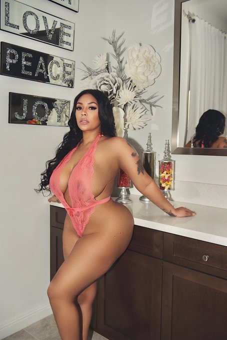 😬🥵 https://t.co/bAcqTVYE3M<a href="/tag/aundreanarene"class="tags"><span>#aundreanarene</span></a>