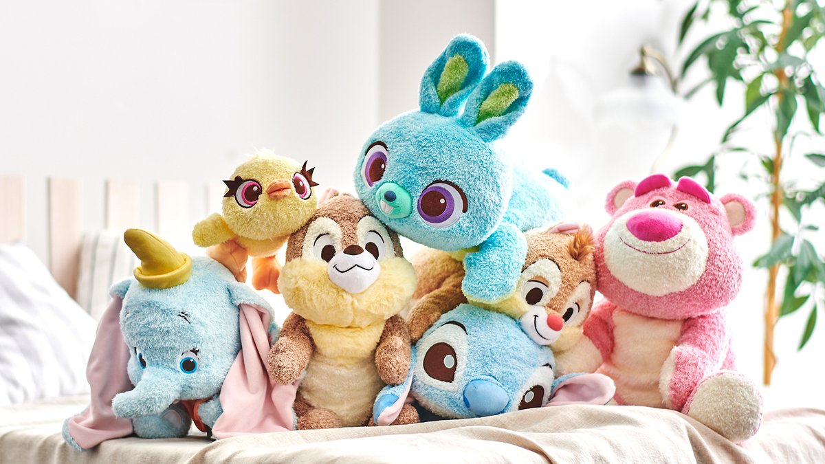 Shopdisneyjp やさしい色とふんわり手触り Candyカラーのぬいぐるみ お座りや寝そべりなど好きなポーズ で飾ったり 抱っこや膝の上に乗せたり お気に入りキャラクターと一緒におうち時間を楽しんで ディズニーストア での発売 2 9 に先行し Shopdisneyjp やさしい色とふんわり手触り Candyカラーのぬいぐるみ お座りや寝そべりなど好きなポーズ で飾ったり 抱っこや膝の上に乗せたり お気に入りキャラクターと一緒におうち時間を楽しんで ディズニーストア での発売 2 9 に先行し