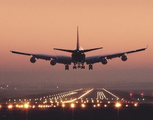 قال ﷺ : منَ أصَبْحَ منكم آمِناً فيِ سِربه، مُعافى فيِ جسده، عنده قُوت يومِه، فكأنما حيزت له الدُّنيا.

أصبحنا وأصبح الملك لله 🍁