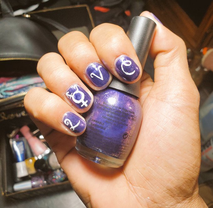 Primped & polished ?
@tvbunni @KymmyHarper @VeronicaWinter0 #tiasgirls #mani 
#LGBT #pride #trans #nailart
