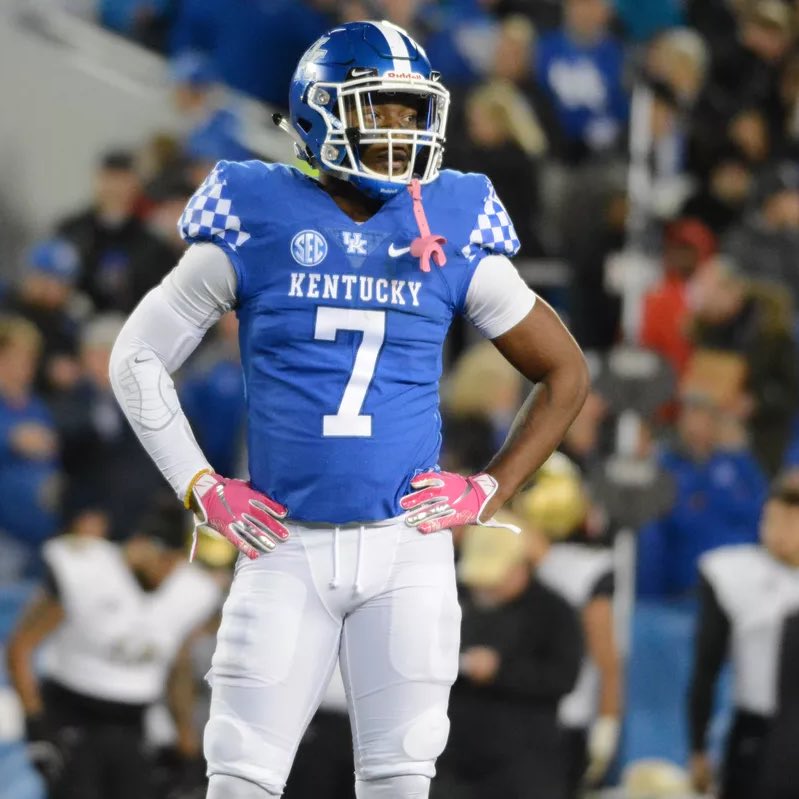 Cats_Coverage's tweet photo. Mike Edwards is an NFL Champion. 🏆 #BBN https://t.co/seqSXTUEvh
