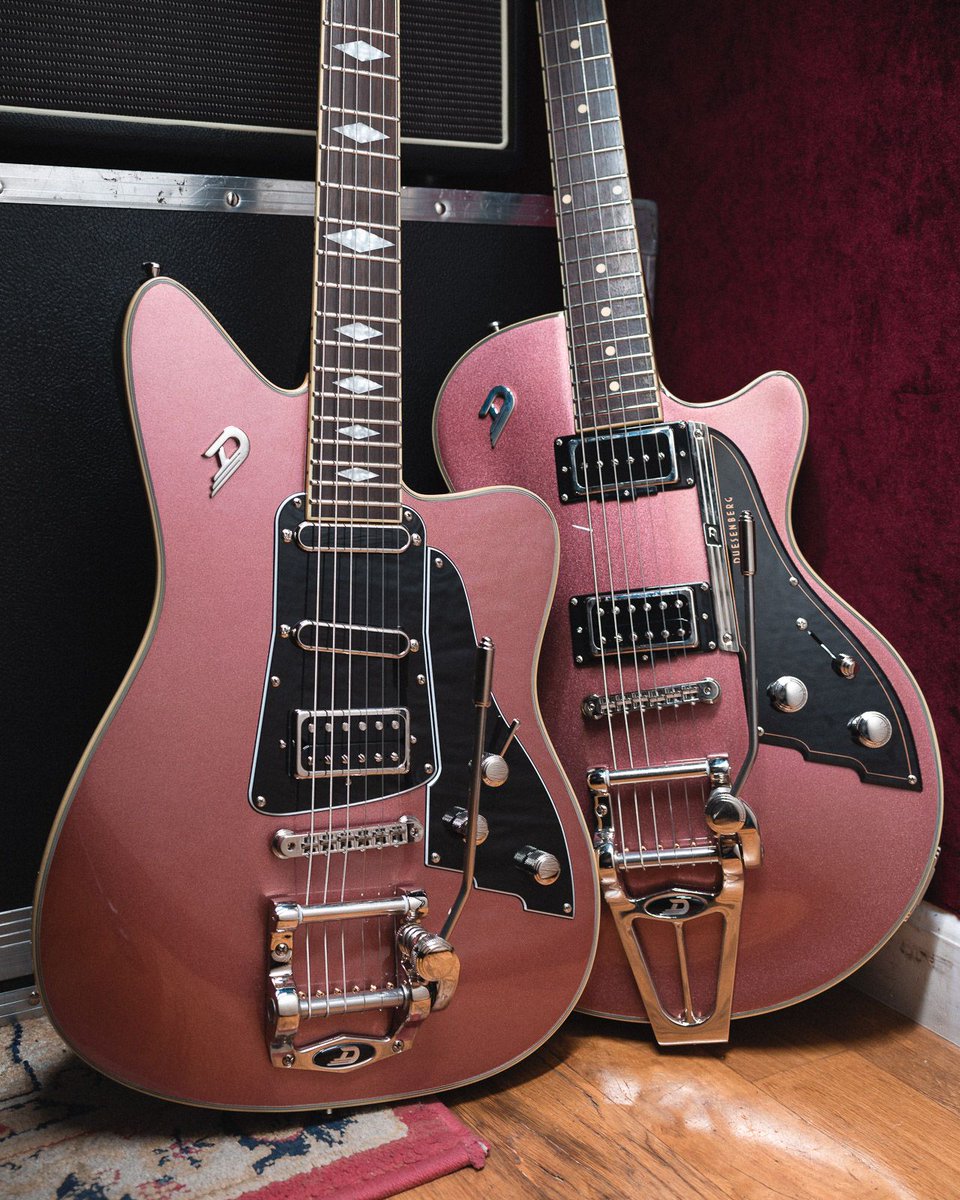 ChicagoMusicEx's tweet photo. These Dueses are wild! Shop Sunset Rose @DuesenbergUSA and more from the stylish art deco-inspired designer. https://t.co/B7bqfS1Vv2 #chicagomusicexchange #duesenberg #sunsetrose #gearwire #gearybusey #guitarspotter #guitarphotography #guitarsdaily #tonemob #knowyourtone https://t.co/fioa6PT9tZ