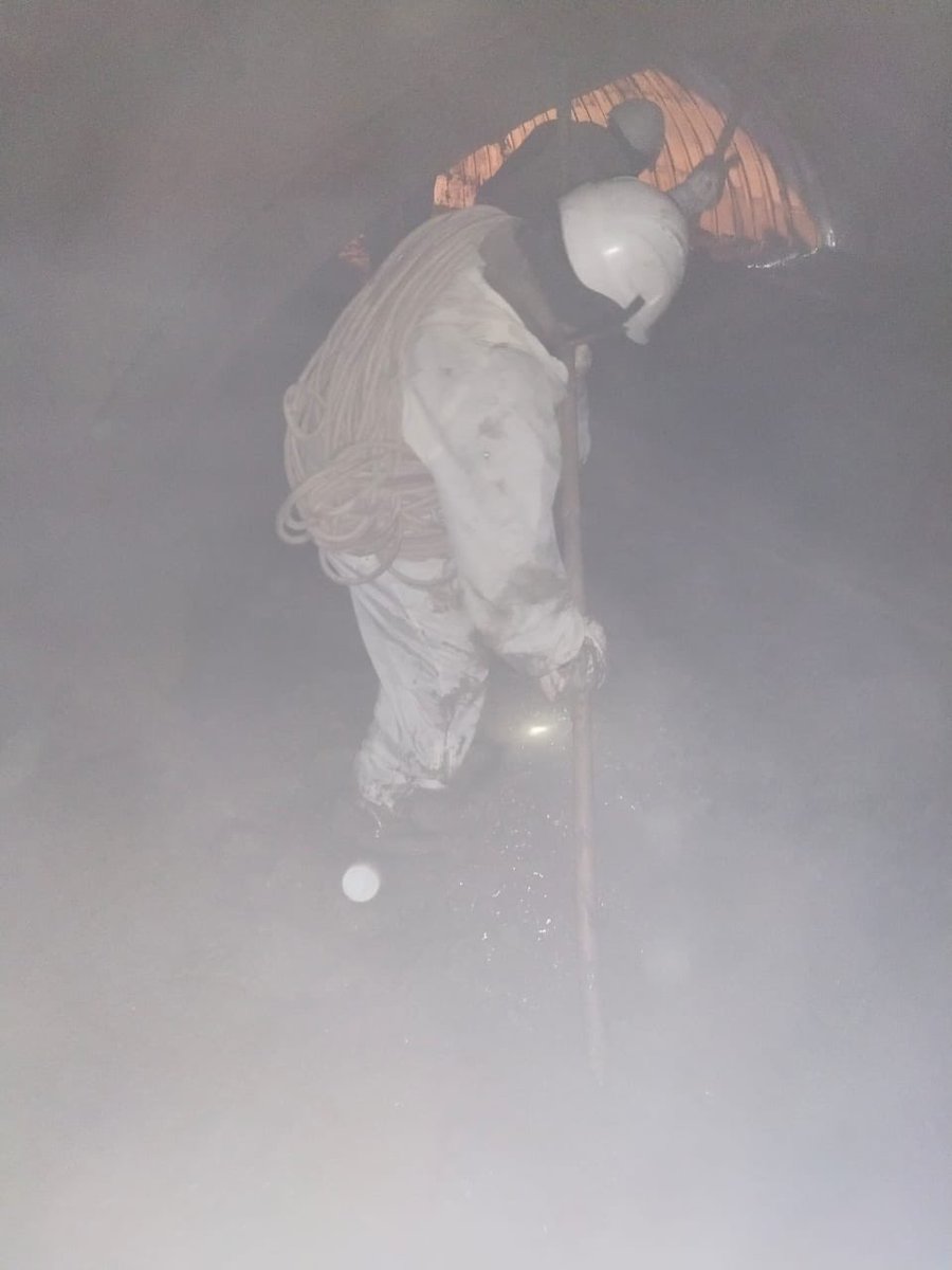RaviPatil65's tweet photo. First pictures of Indian Army troops working through the night to clear the tunnel in Uttarakhand https://t.co/g3GGT1I4ZZ