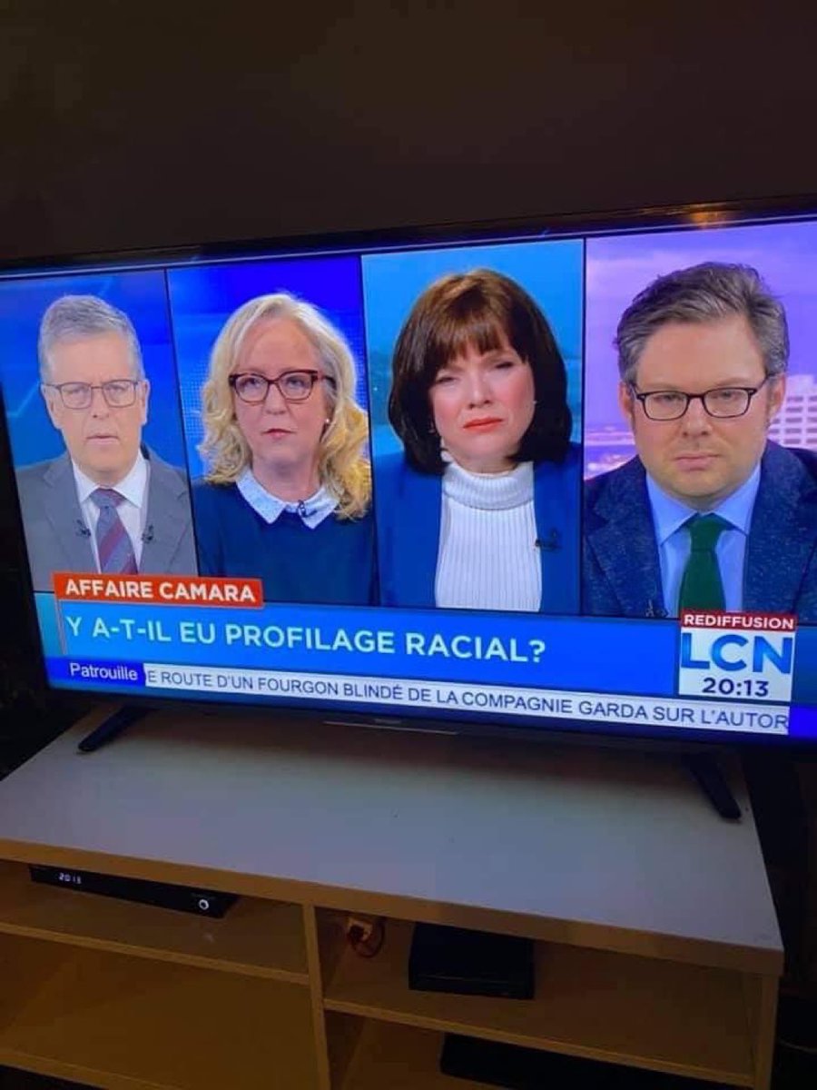 Pcqpcc's tweet photo. LCN: c'est clair qu'il font exprès! N'oublions jamais que le racisme est bel et bien un projet de la classe dominante!
#mamadicamara https://t.co/8O4b0UVsHp