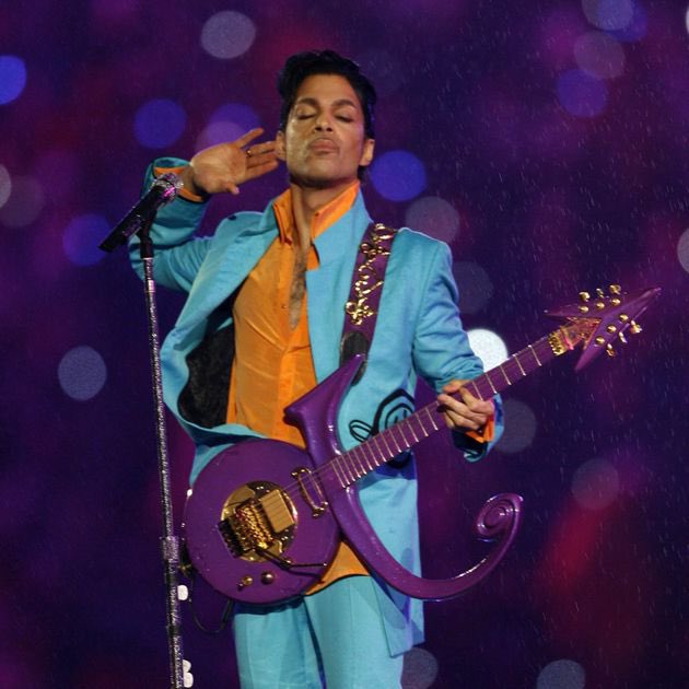 A_Lombardo_Bass's tweet photo. Weekday.. End ...Who?
WHAT! #princehalftime https://t.co/3DEHmYauEB