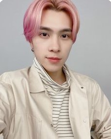HENDERYFEED's tweet photo. #WayV #HENDERY ♡ #黄冠亨 https://t.co/DsVLwxuxsu