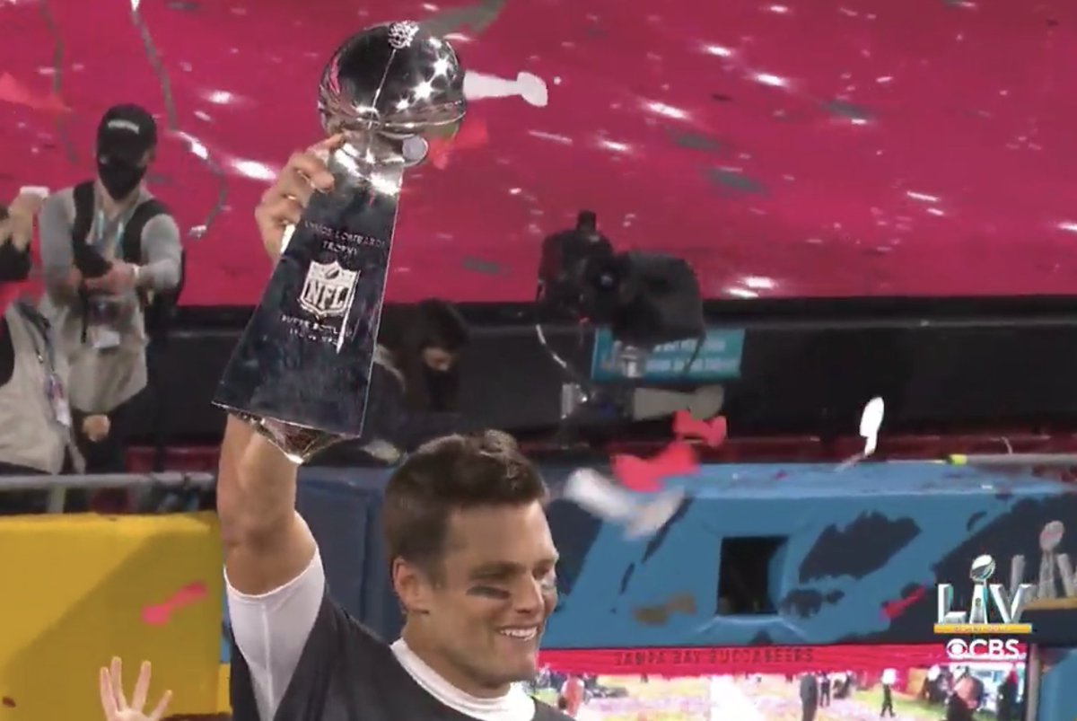 ringernflshow's tweet photo. "Yeah. We're coming back." - @TomBrady https://t.co/cgn0TBkjMZ