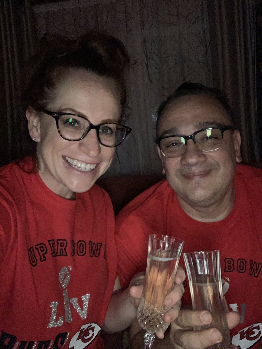 StandUpLibraryN's tweet image. Congrats @Buccaneers Super Bowl Champions! I made this mask for my brother who is the biggest fan and went ahead and put Champions on it yesterday. Thank you @TomBrady 🏴‍☠️🏈😷 #SuperBowlLV #TampaBayBuccaneers #bucsfan #superbowlchampions #standuplibrariandesigns #GoBucs