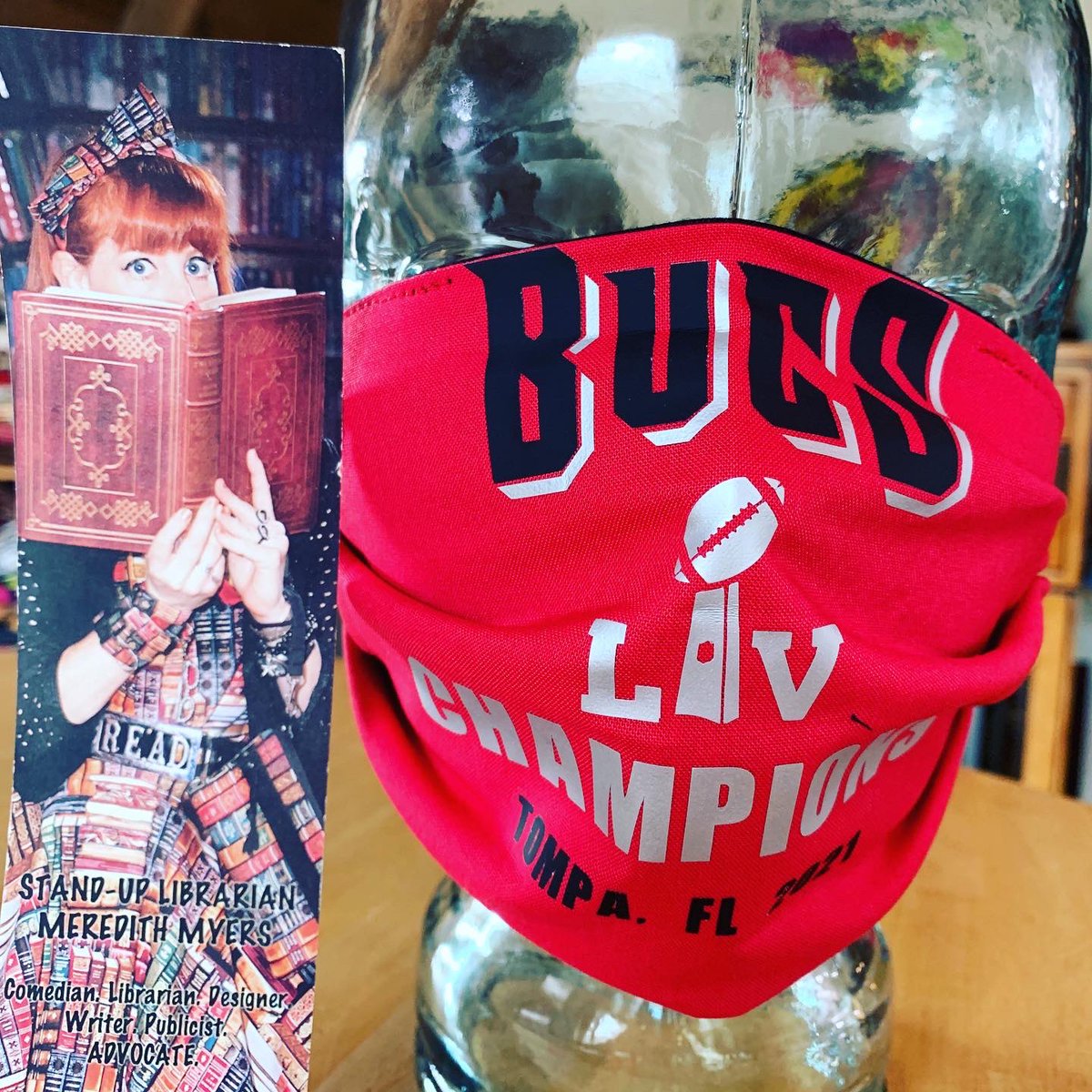 StandUpLibraryN's tweet image. Congrats @Buccaneers Super Bowl Champions! I made this mask for my brother who is the biggest fan and went ahead and put Champions on it yesterday. Thank you @TomBrady 🏴‍☠️🏈😷 #SuperBowlLV #TampaBayBuccaneers #bucsfan #superbowlchampions #standuplibrariandesigns #GoBucs