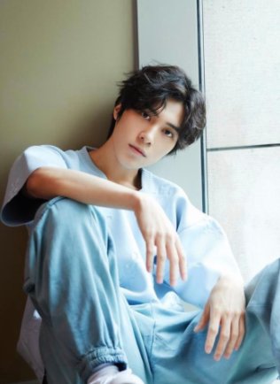 HENDERYFEED's tweet photo. Model 💎 #WayV #HENDERY ♡ #黄冠亨 https://t.co/X7rIik5Mbz