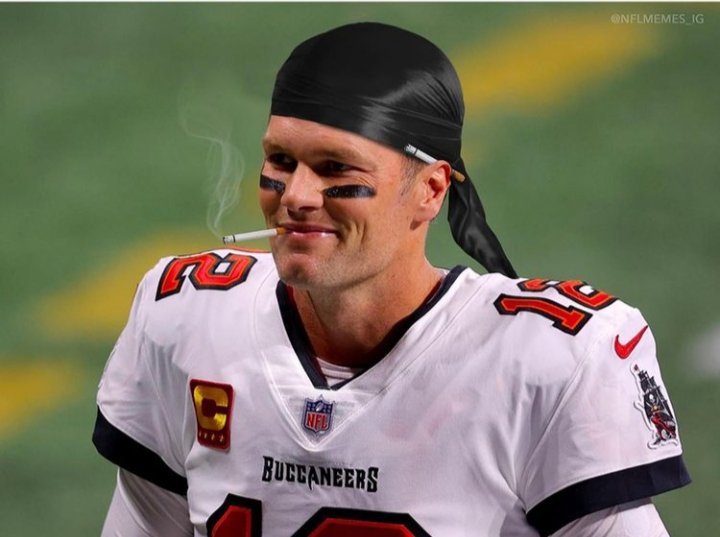 gesicuh's tweet photo. 2/7 - Florida man wins his 7th superbowl😂 https://t.co/8GewE0OSoe