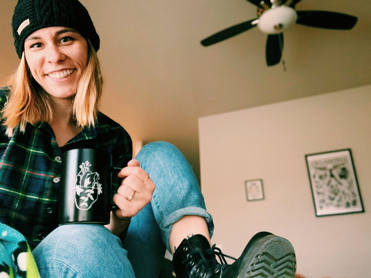 hannahm_c's tweet photo. Was feeling my outfit today ✌🏽 https://t.co/neh9wIwb18