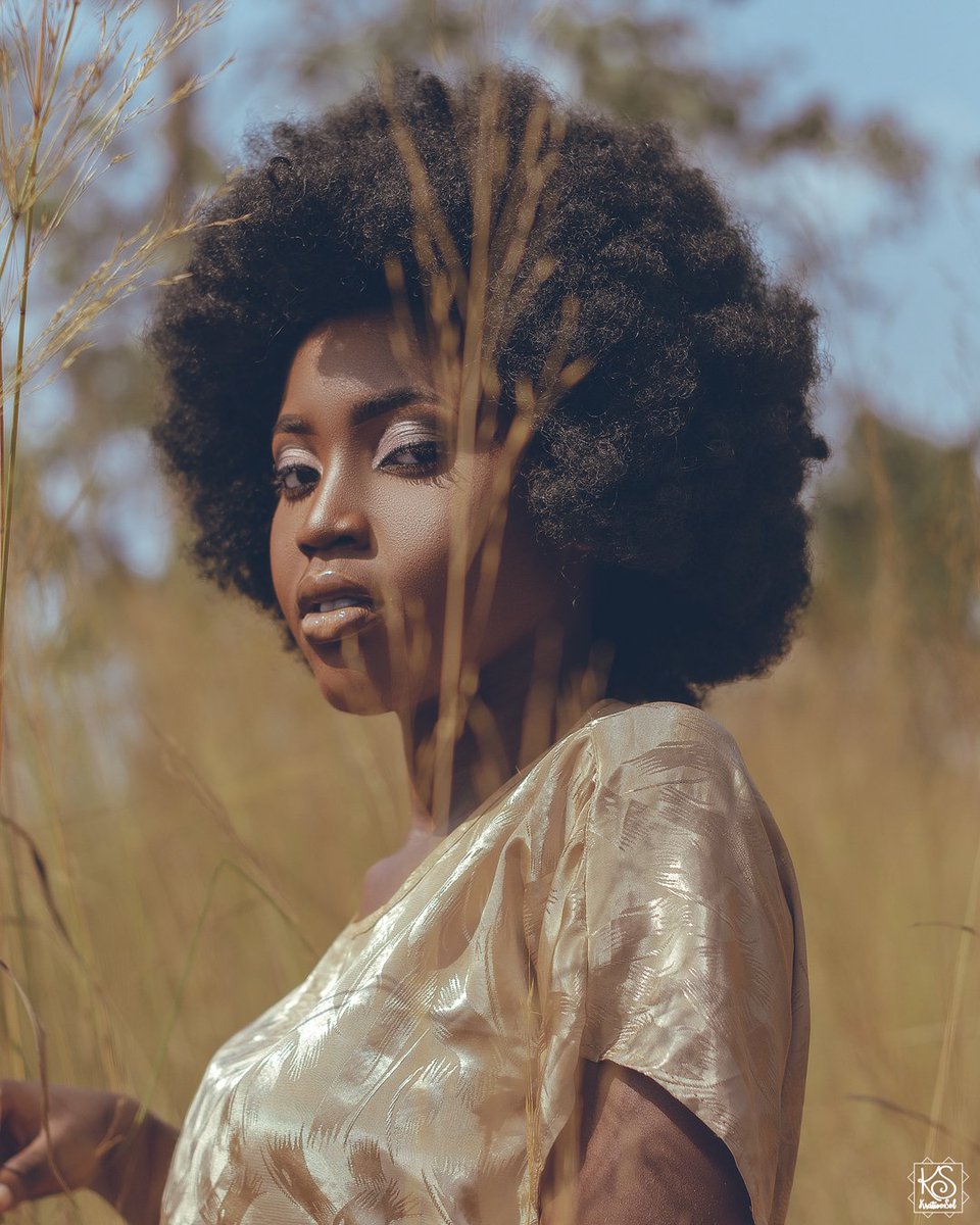 KrativeS's tweet photo. 🍭Drip drip 🍭 
Beautiful photographs shot be me @KrativeS 
IG @krative_sol
Check out my IG https://t.co/q1qjt0fLNc

#photography #BeautyQueen #fashionstyle #Nikon #African https://t.co/wyBKZ7xivW