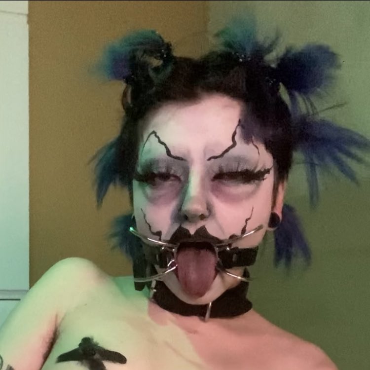 kittenfilth's tweet photo. posting a new video this week !! link below !! https://t.co/o0UB3D9Gyv
