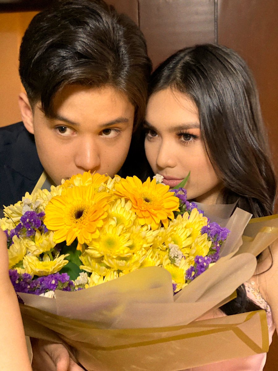 itsecharrii's tweet image. [exactly a year ago] — "I know for myself I will always do whatever I can to see that smile on your face... as time allows." #FirstProm 🥺♡