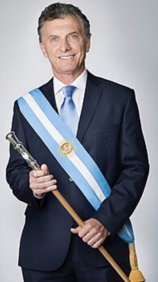 Liliana04706309's tweet photo. #FelizCumpleañosMauricioMacri 🎂🍰🥂🎈🎉🎊🎁#NosVolveranVolver. https://t.co/CEgmGikpYZ