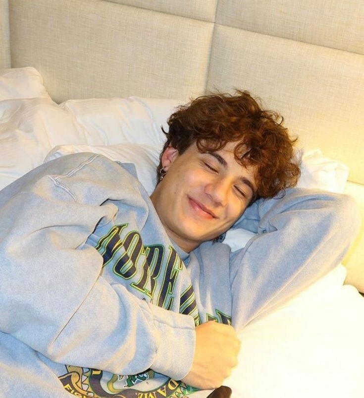 jaopoetts's tweet image. happy birthday jaden i&apos;m so proud of you and everything you have achieved in such a short time ,i love you ❤️ #happybirthdayjxdn

@jadenhossler