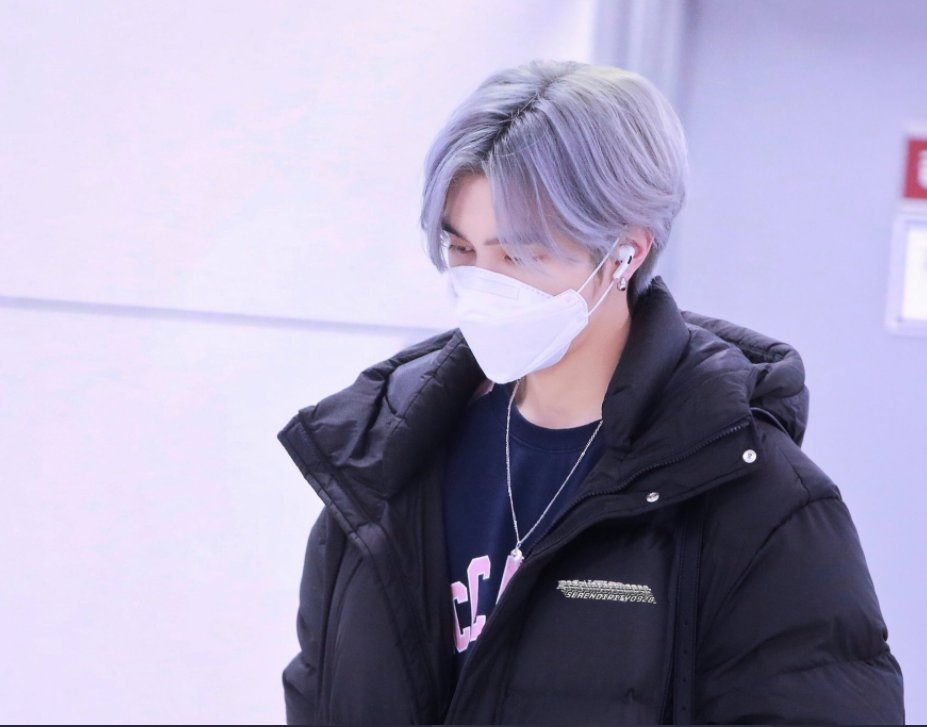 HENDERYFEED's tweet photo. #WayV #HENDERY ♡ #黄冠亨 https://t.co/4G0lQtHMrq
