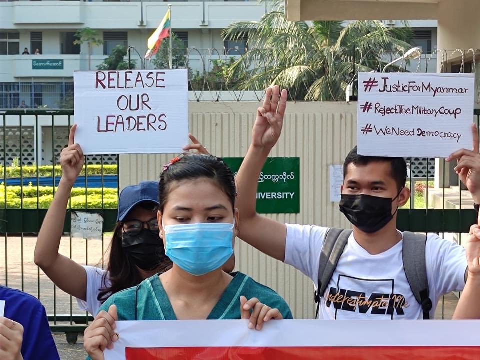 MaiChen88's tweet photo. What's happening in Myanmar?
#Stopdictatorship #HearTheVoiceOfMyanmar #SaveMyanmar #FreeOurLeaderAungSanSuKyi #FreeThePresident https://t.co/sMCmbmYQXF