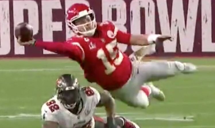 bschaeffer12's tweet photo. If you hit your receiver directly in the dang face mask with a pass that looked like this when you threw it, you did everything you could to give your team a chance. https://t.co/bZjmJXd0SJ